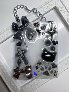 【500円SALE】トレカケース　キーホルダー　レジン　高透明y2k シルバー