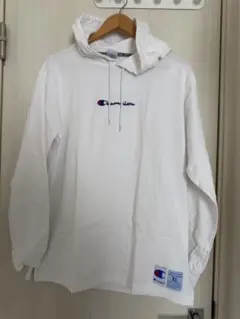 お値下げ‼️Champion ホワイト 薄手パーカー XL