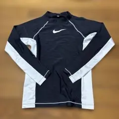 NIKE ラッシュガード