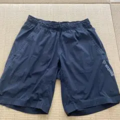 Reebok 薄いブラックショートパンツ M
