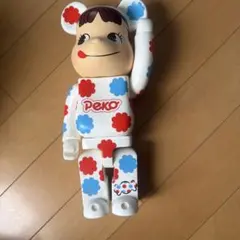 BE@RBRICK ペコちゃん ミルキー三角帽子デザイン 100％ & 400% - メルカリ