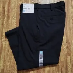 【新品/定価以下】UNIQLO ダークグレー 感動パンツ 76x85