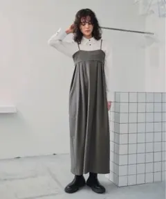 titivate コクーンシルエットキャミワンピース