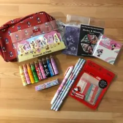 ディズニー　キャラクター　文具セット