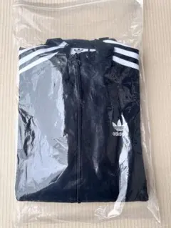 adidas ナイロンジャケット