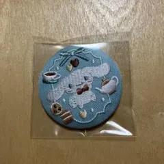 サンリオ ビスケット３　刺繍缶バッチ シナモン