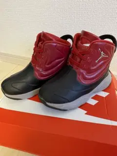NIKE ジョーダン 6 レトロ リトルキッズ 長靴16cmのサムネイル