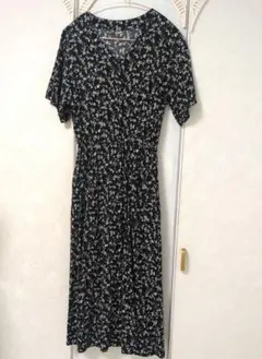 グローバルワーク　花柄 半袖ロングワンピース 黒　M