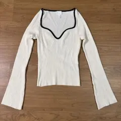 リブ編みホワイトVネックセーター L