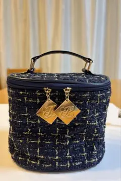 ESTEELAUDER 昨年冬ノベルティポーチ