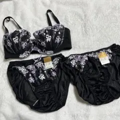 tutuanna チュチュアンナ　ブラショーツセット 　E65 3点　タグ付