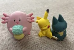 ポケモンガチャ　みんなでおうえんマスコット　ラッキー　肩ズン　ピカチュウ　ゴンベ