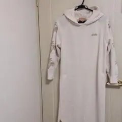 KAHIKO フード付き ニットワンピース アイボリー