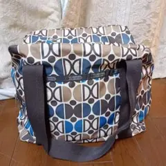 LeSportsac たっぷりはいるショルダーバッグ 軽くて楽チン