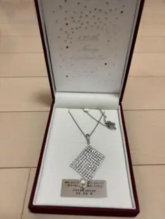 Swarovski クリスタルペンダント ネックレス