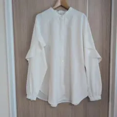 GU ラッフルスリーブブラウス Ｌ