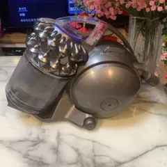 【純正】Dyson ダイソン DC63掃除機 本体＋ダストボックス★清掃消毒済みのサムネイル