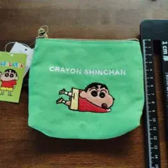 新品未使用　クレヨンしんちゃん　ティッシュポーチ　ファスナーポーチ　小物入れ