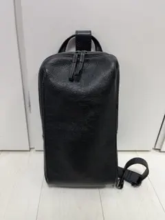 美品✨️四角いデザインがかわいい ecco エコー フルレザー リュック