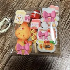 ガチャ詰めキーホルダー ミニチュアフード入り | Mercari