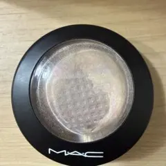 Item thumbnail for item 4f0021c0-a804-44bb-a300-bd2a0852e27c