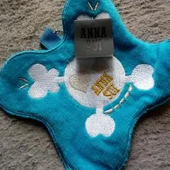 未使用タグ付き ANNA SUI アナスイタオル生地小物入れ