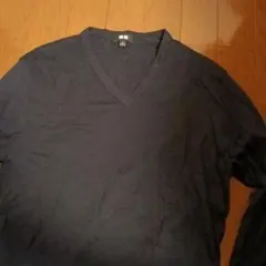 UNIQLO ネイビー Vネックセーター M