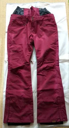 ROXY ワインレッド スノーボードパンツМサイズレディース