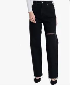 未使用級✨ヤヌーク LEA ボーイズストレートデニムパンツ カットオフ ブラックのサムネイル