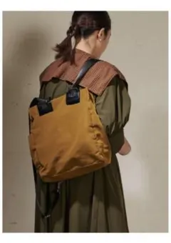 【極美品】イアパピヨネear PAPILLONNER 撥水樹脂パーツリュック