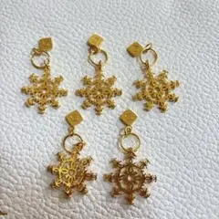 正規品 CHANEL シャネル 2024 ホリデーチャーム 雪の結晶 * 5個