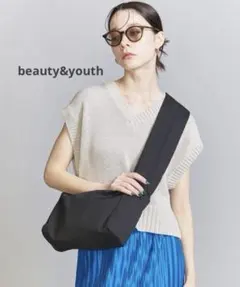 【美品✨】beauty&youth スクエア ワイドハンドル /ショルダーバッグのサムネイル
