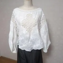 ​【ZANPA】ザンパ レース刺繍 ボリューム袖ブラウス 白 40 Lのサムネイル