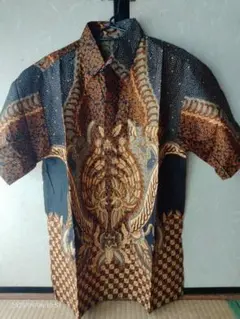 Batik バティックシャツスラカルタの文様-ブラック&ブラウン(M-半袖)