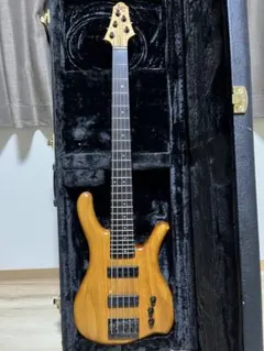 Fender Heartfield DR4 ベース（Bass） 希少品 - メルカリ