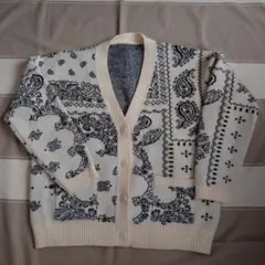Dazyペイズリー柄カーディガン 長袖 ホワイト/ネイビー