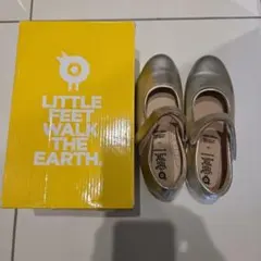 Little Feet Walk The Earth バレエシューズ 32のサムネイル