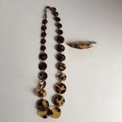 べっこう　ネックレスとピン留め