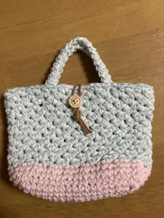 Item thumbnail for item 46ca106d-446d-4bd0-8996-87ec3735ee43