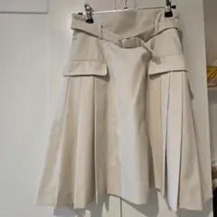 ベージュ プリーツスカート ベルト付き