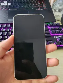 Apple iPhone 13 ホワイト