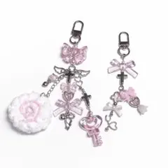 ビーズキーホルダー なると巻き 編み物 ピンク y2k 韓国 コレクトブック