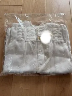 ホワイト刺繍ベビードレス 退院　お祝い　春秋冬