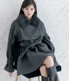 OLIVE des OLIVE ファーティペットミドル丈コート グレー