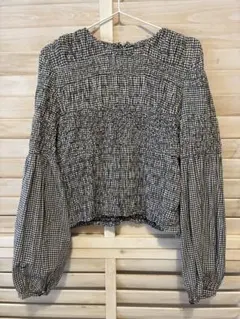 ブラウス ブラック パフ