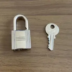 HERMES カデナパドロックNo.67のサムネイル