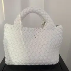 ホワイト編み込みトートバッグ　ミニバック　ショルダーバック⭐︎新品未使用