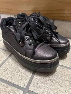 厚底ファスナー付きスニーカー 黒ラメ