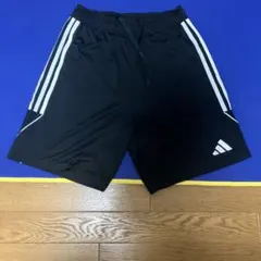 adidas ハーフパンツ