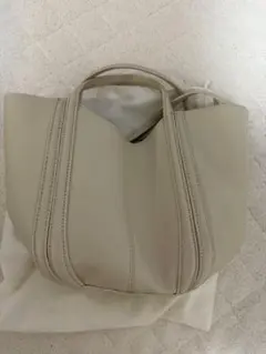 ザラ　ショルダーバッグ